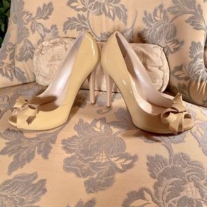 Ivanka Trump open toe cream stilettos size 6.5